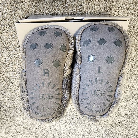 UGG Bixee Booties Size 2/3 - Picture 2 of 4